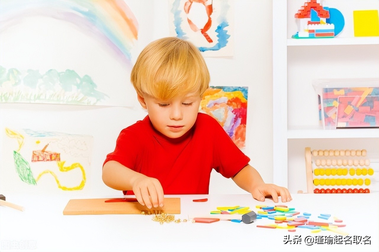 宝宝起名yu字男孩名字_yu字女孩名字寓意_昱字的含义取名女孩