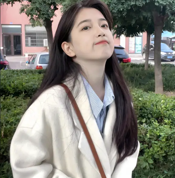 女孩取名公主_谢咏推荐女孩诗意名字_易经八字起名