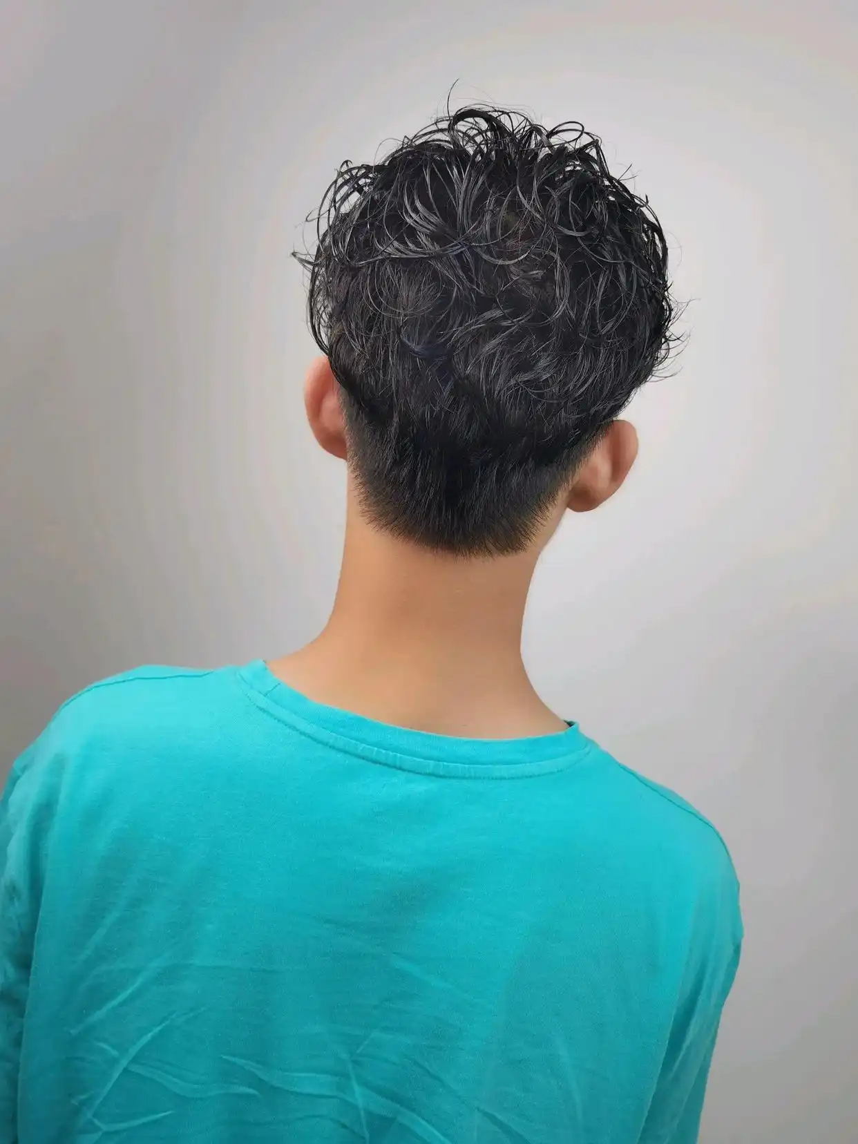 昇取名男孩发型__ 清爽时尚男士发型 