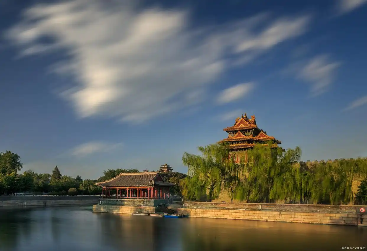 出自诗经的女孩名字_诗经女宝宝名_取名字女孩英气